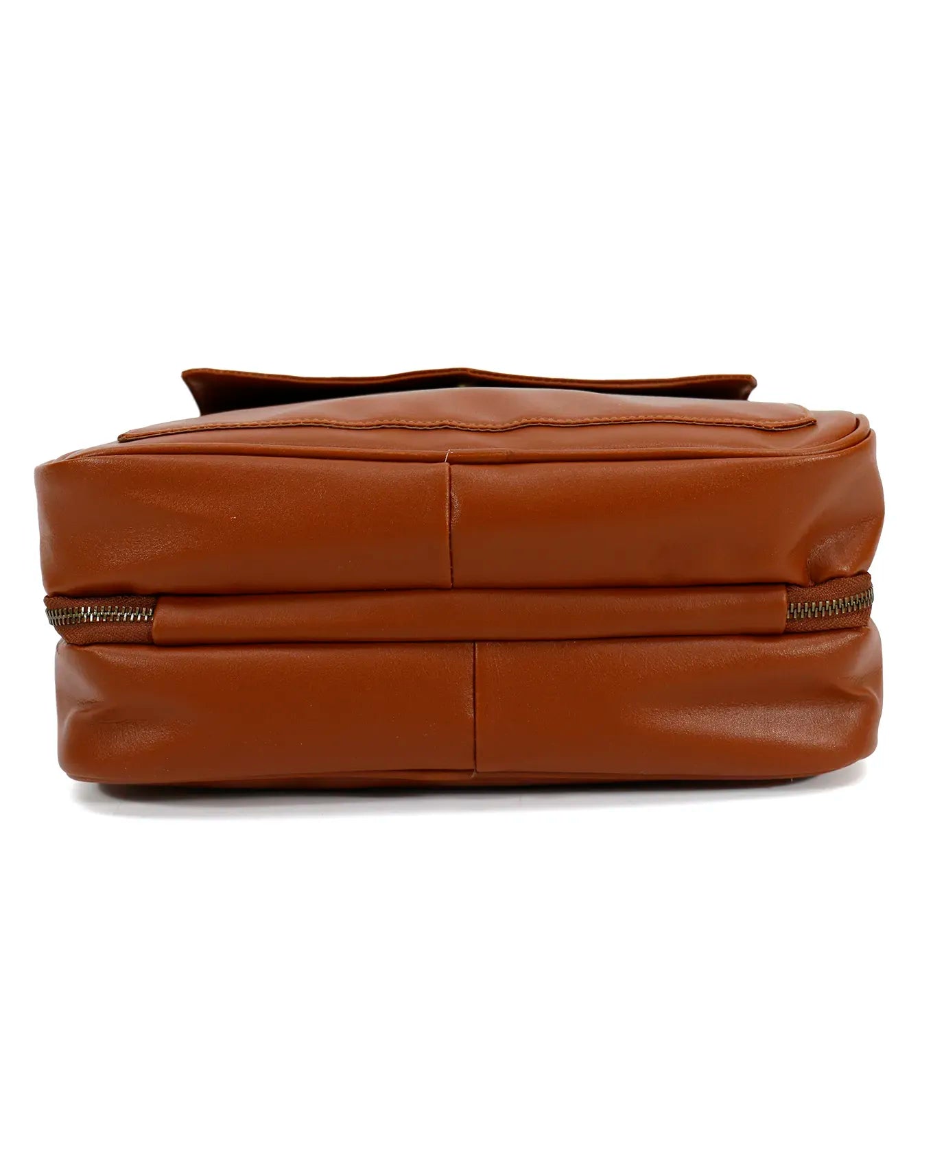 All-in-one Travel Toiletry Bag in Cognac