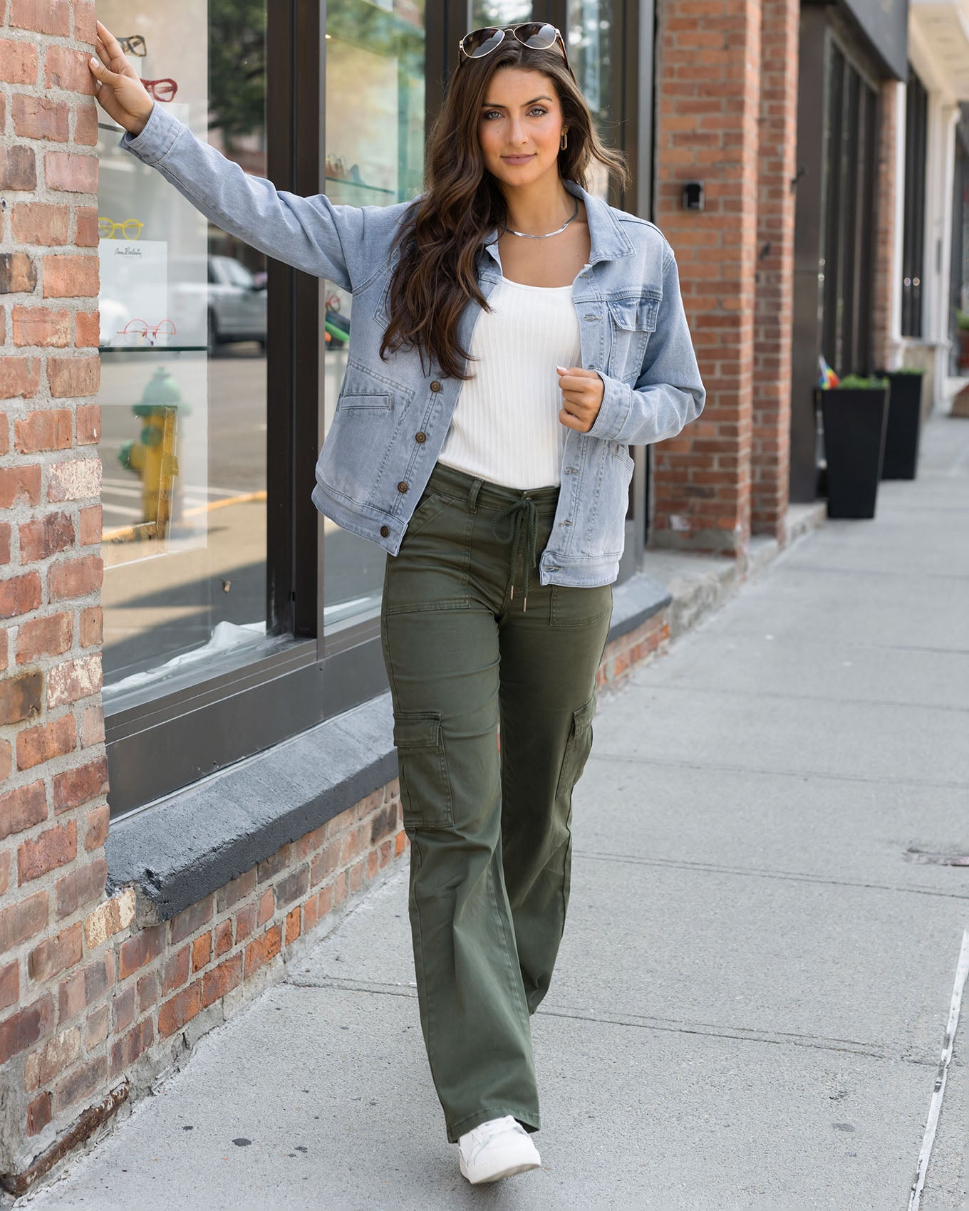 Olive Military Jacket with Black Leggings Outfits (6 ideas & outfits)