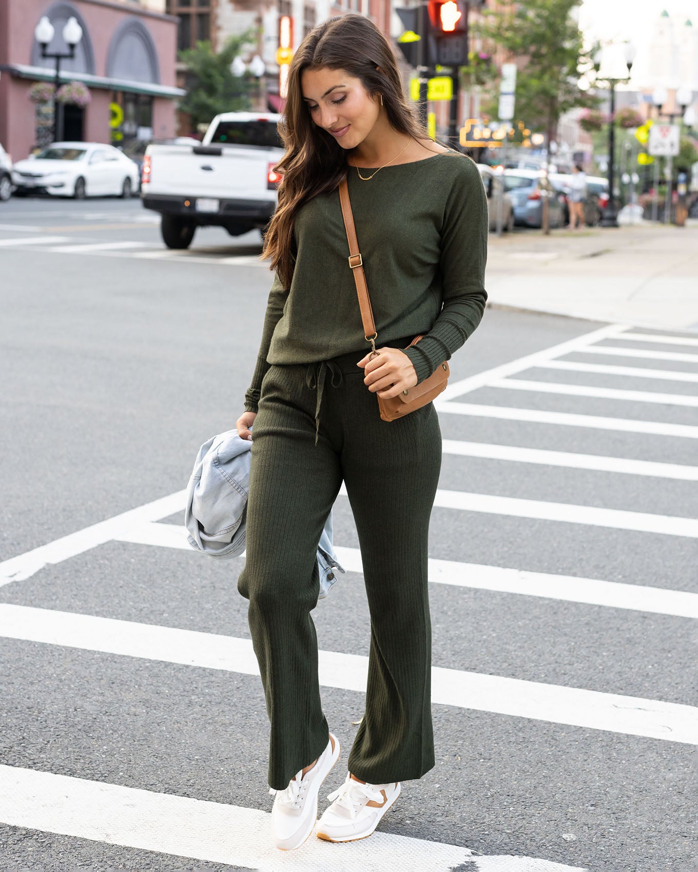 VISCOSE KNIT TROUSERS IN OLIVE
