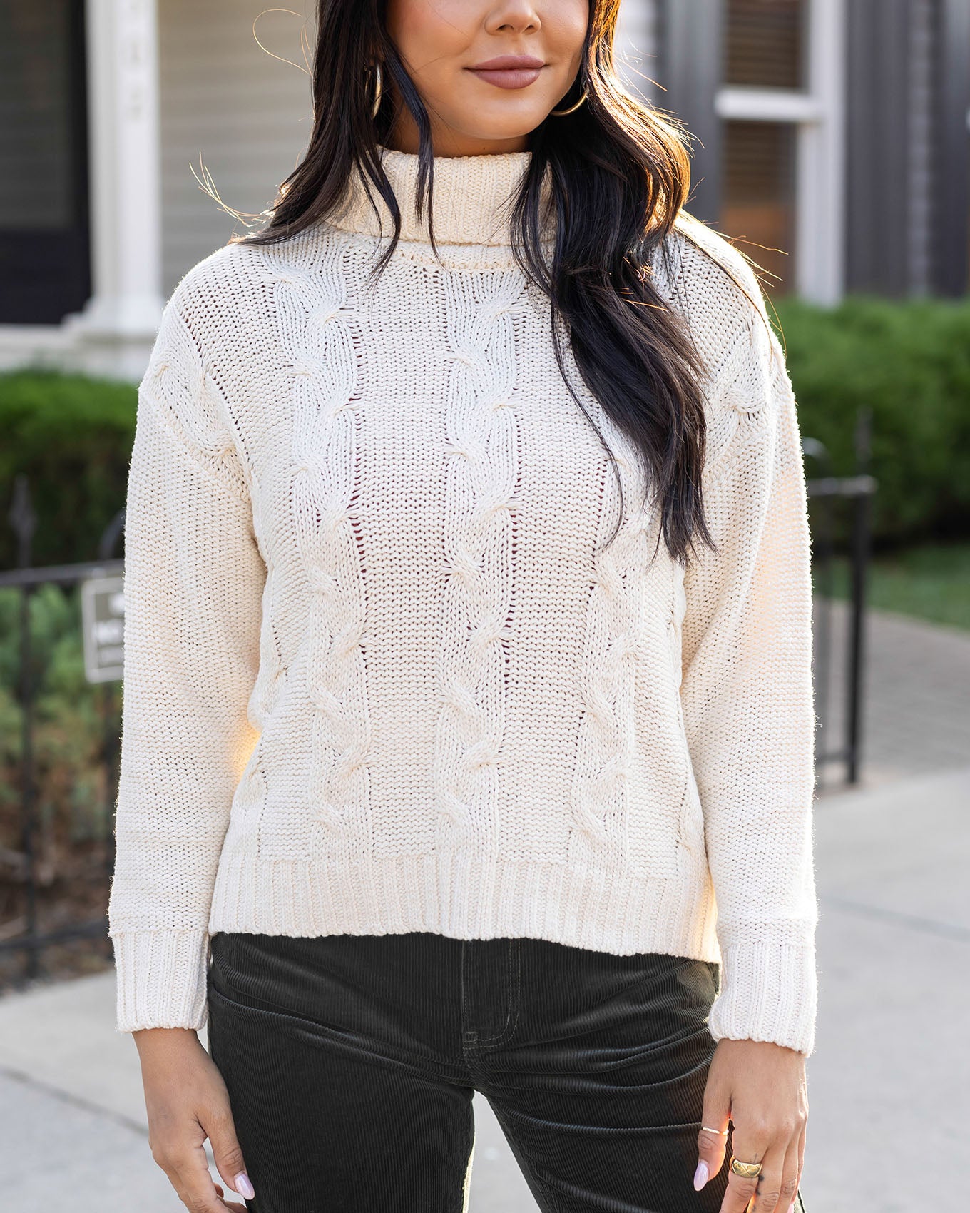 Ivory cable knit turtleneck sweater best sale