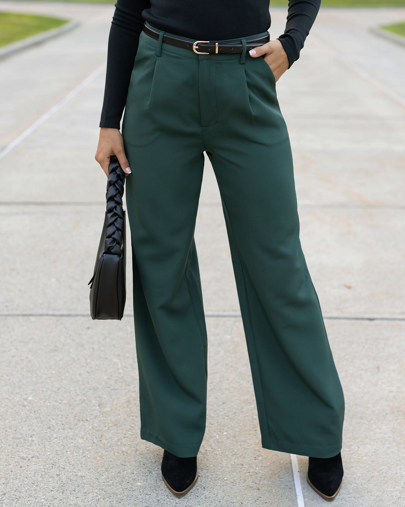 Wide leg trousers with pockets