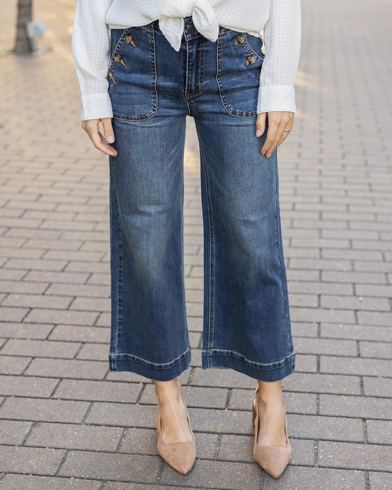 Cropped wide leg jeans