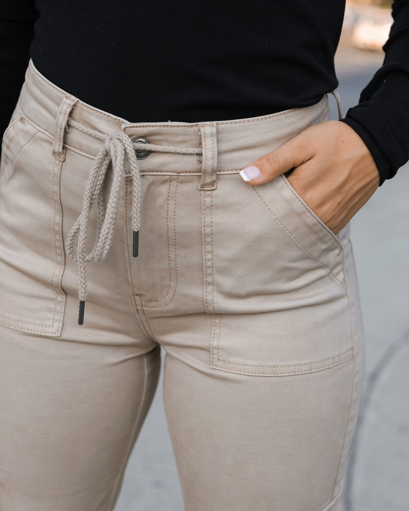 Women's Stretch Slim-Fit Twill Cargo Pants